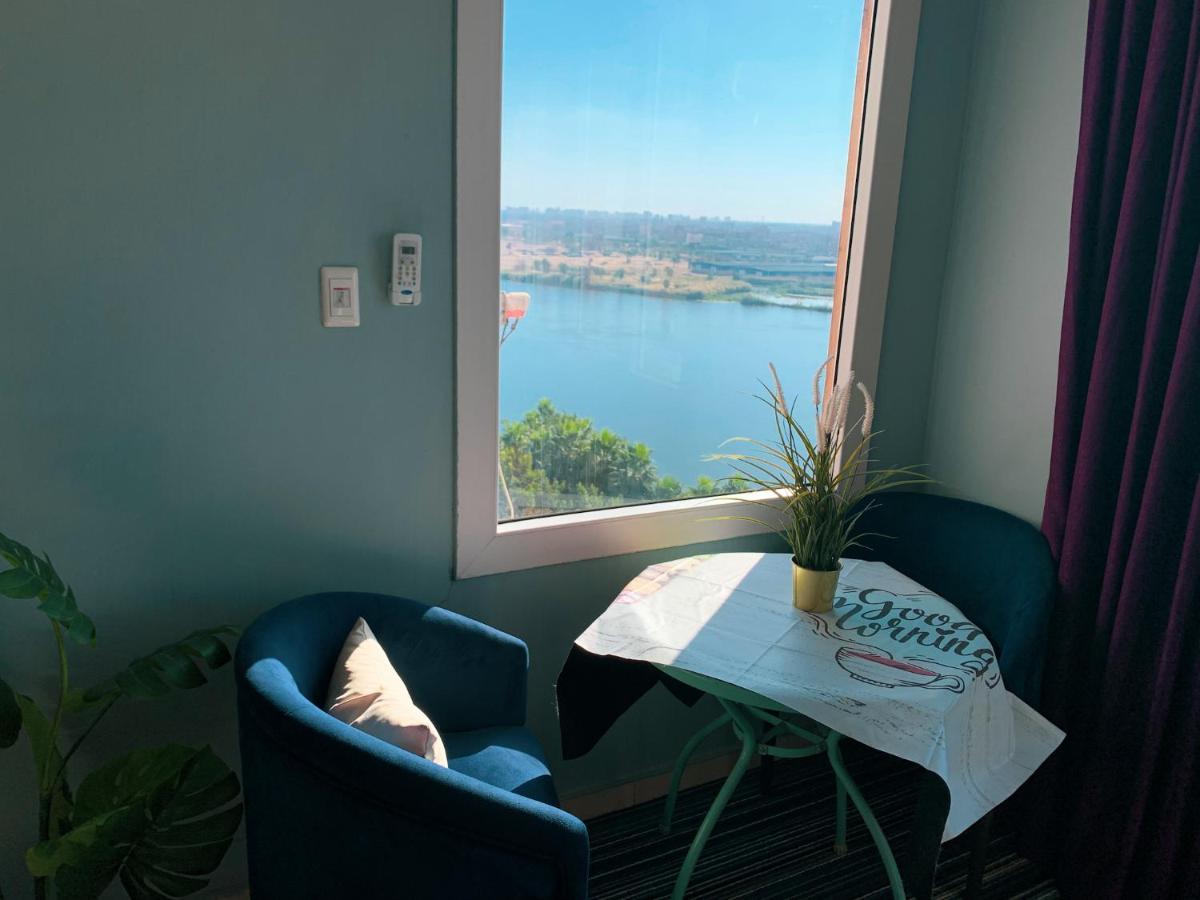 Nile Pyramidal View Apartment Kairo Eksteriør billede