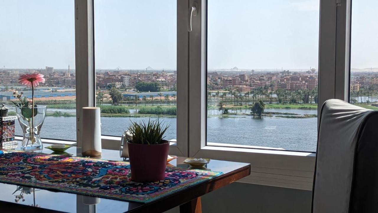 Nile Pyramidal View Apartment Kairo Eksteriør billede