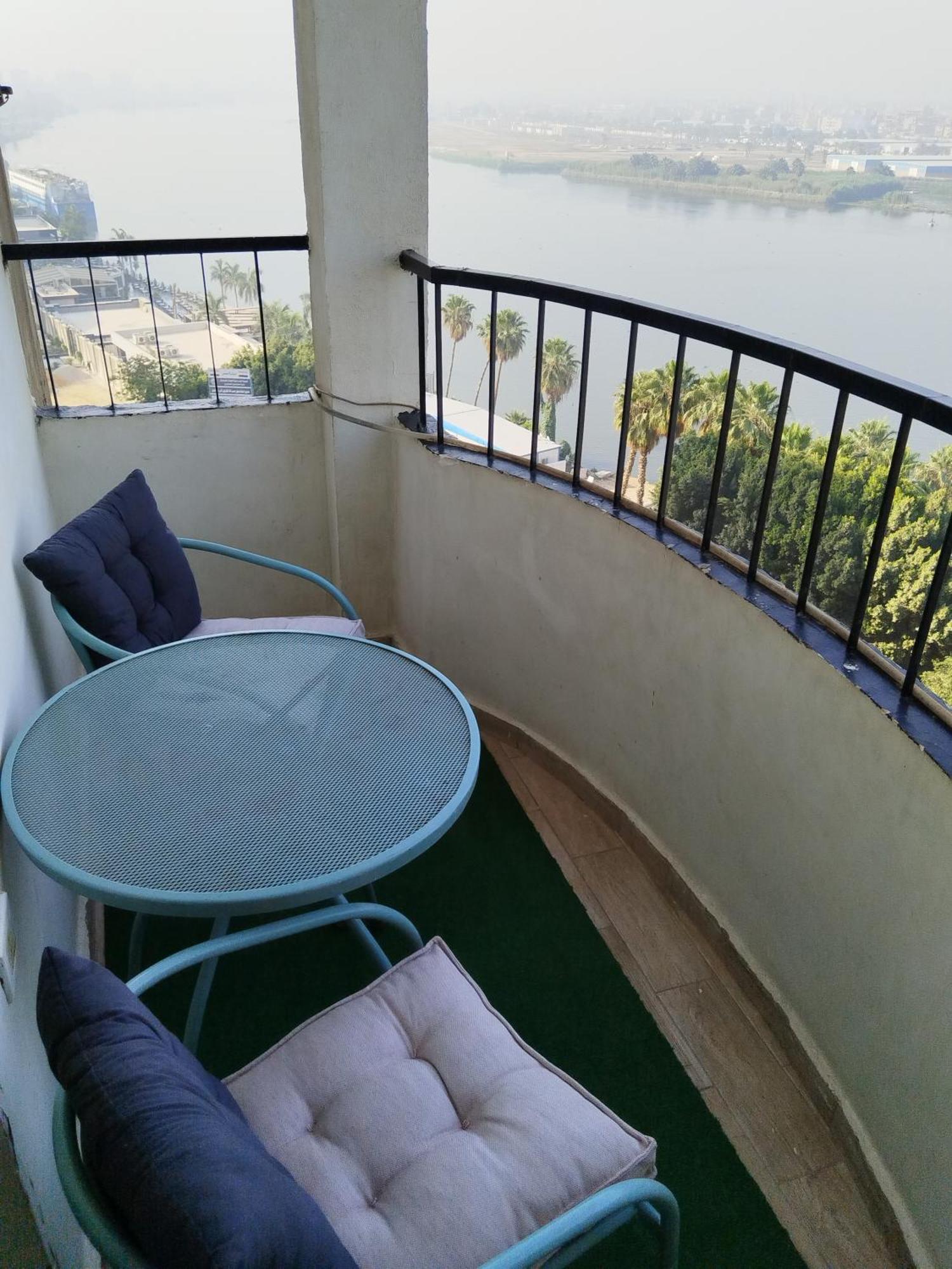 Nile Pyramidal View Apartment Kairo Eksteriør billede